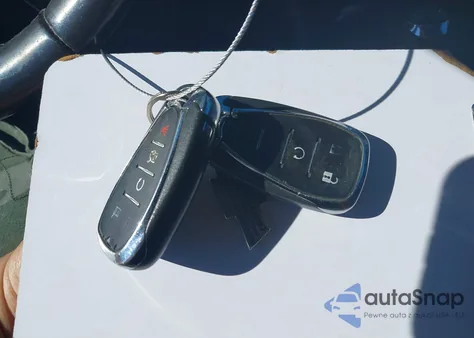 2018 Chevrolet Malibu Lt z USA, uszkodzony, nr VIN 1G1ZD5ST0JF221296